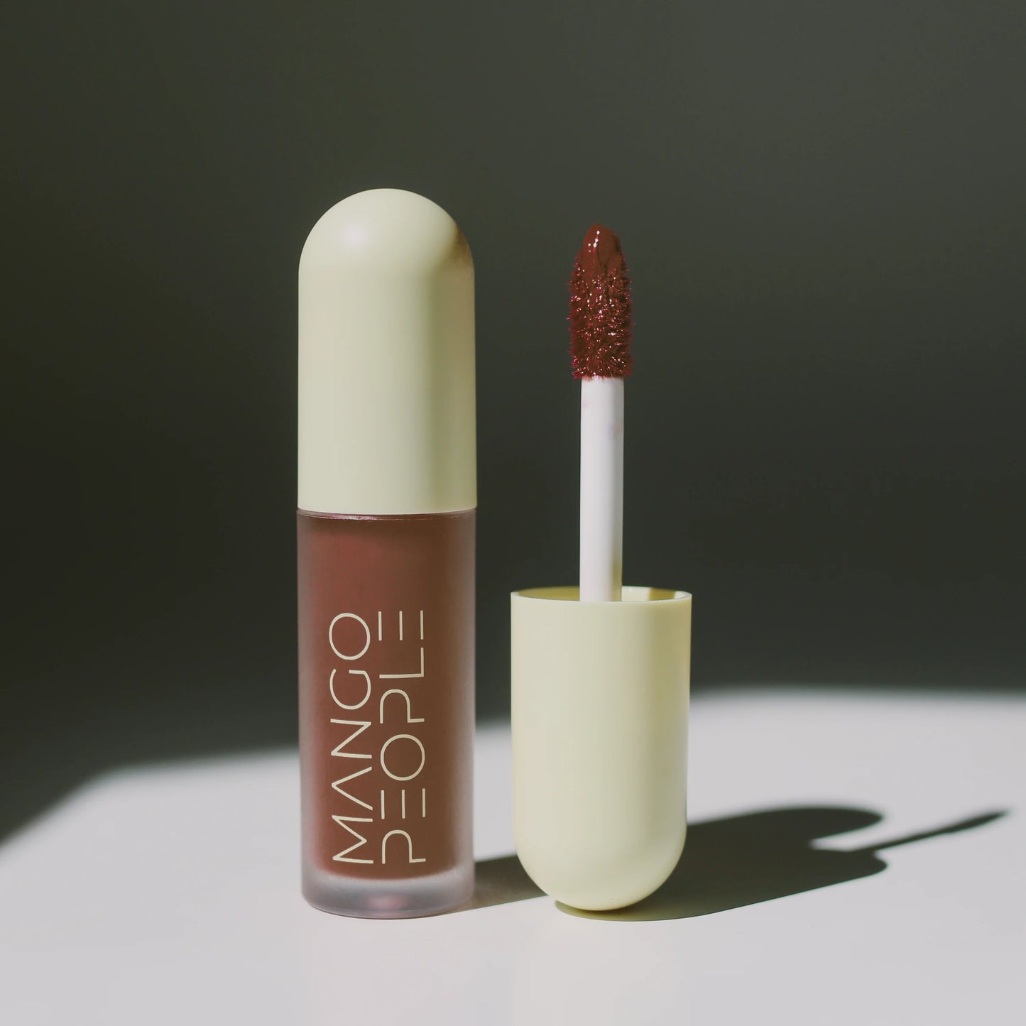 💄Hydrating Glossy Lip Stain-"Never had to reapply from 9 am -4 pm"✨1+1 Free