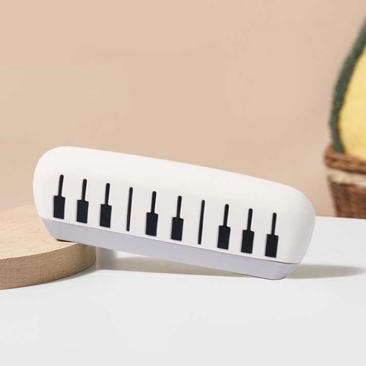 16-hole cartoon children's harmonica