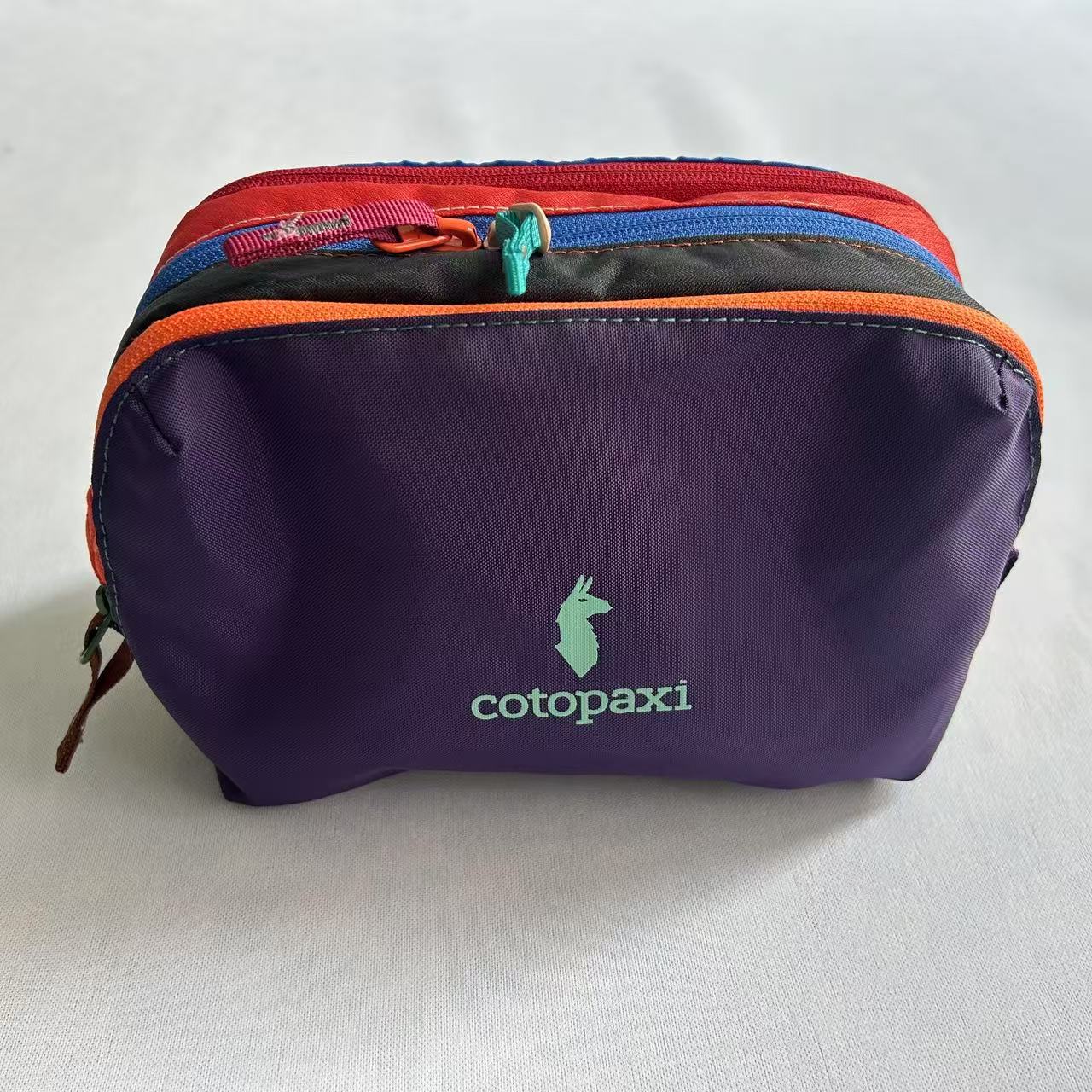 Nido Del Día Accessory Bag
